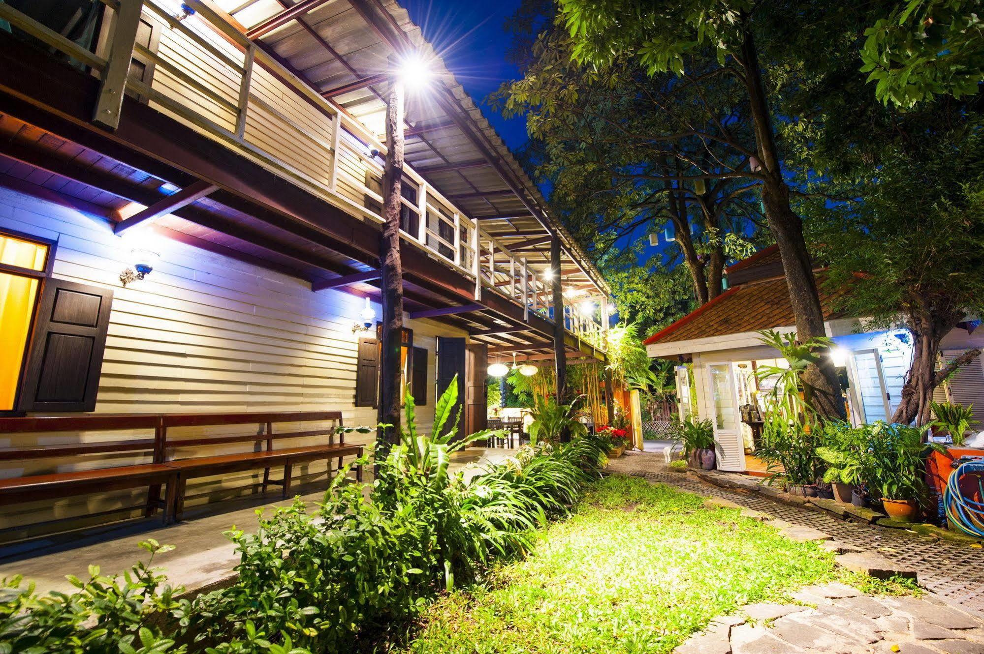 Smile House Boutique Hotel Chiang Mai Exterior foto