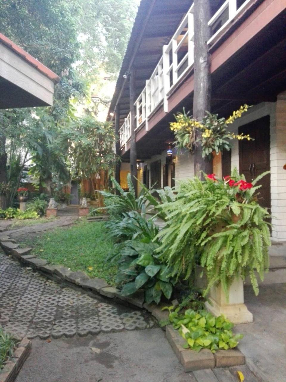 Smile House Boutique Hotel Chiang Mai Exterior foto